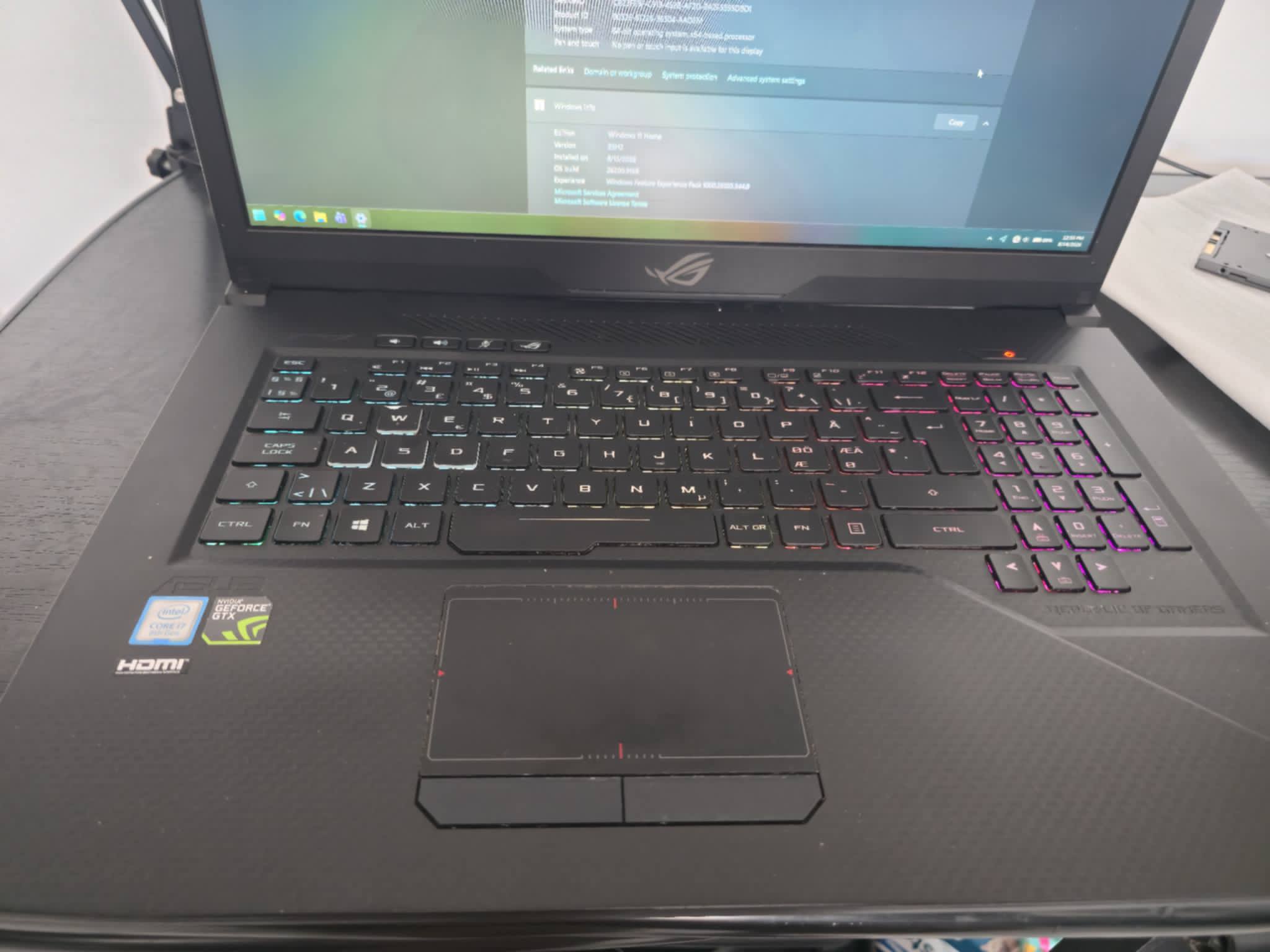 Asus Gl703GM
